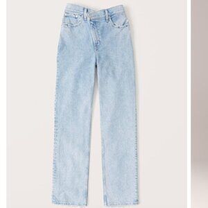 Abercrombie Curve Love Ultra High Rise 90s Straight Jean